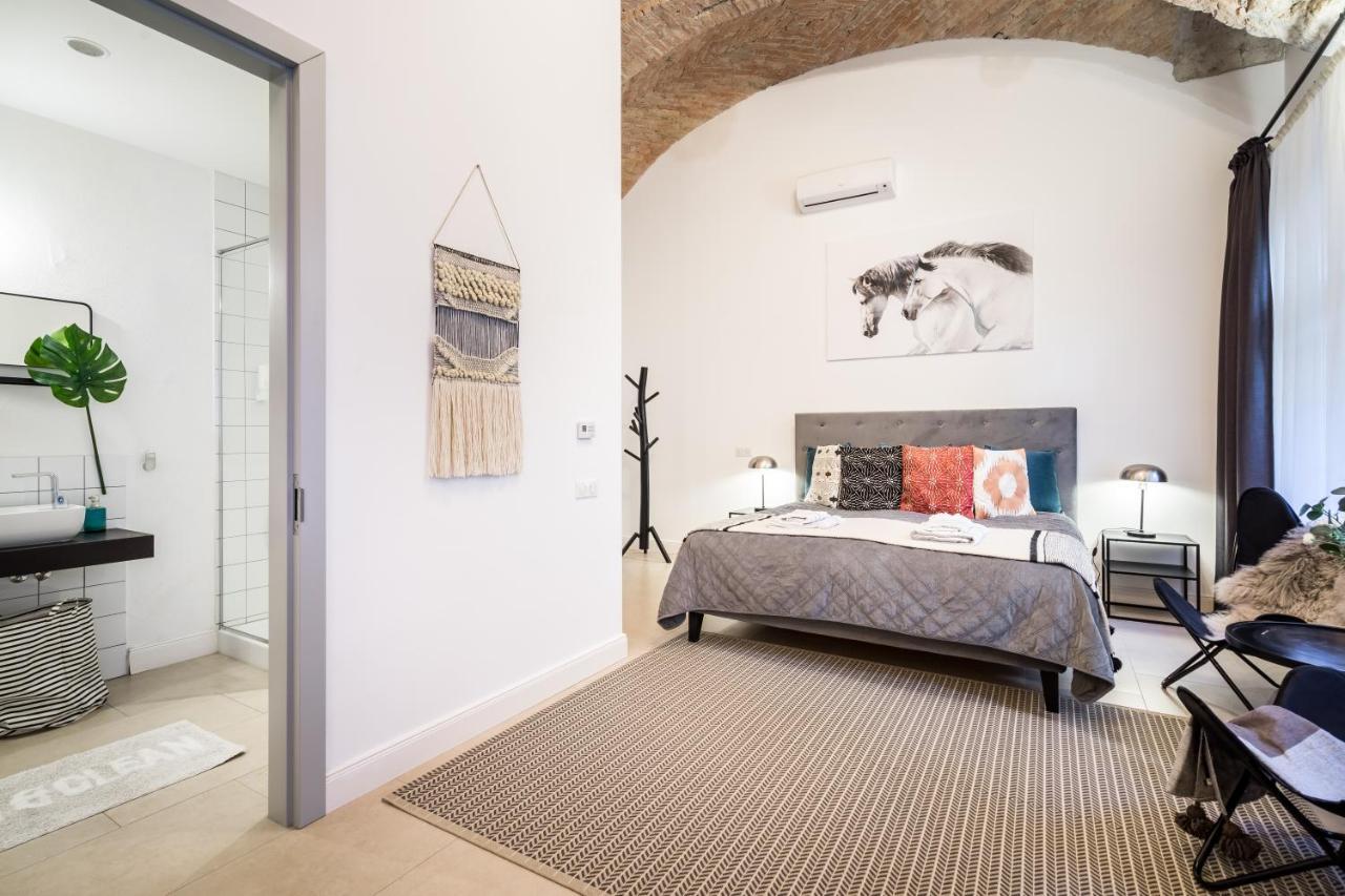 Urban Stable Luxury Apartment Budapest