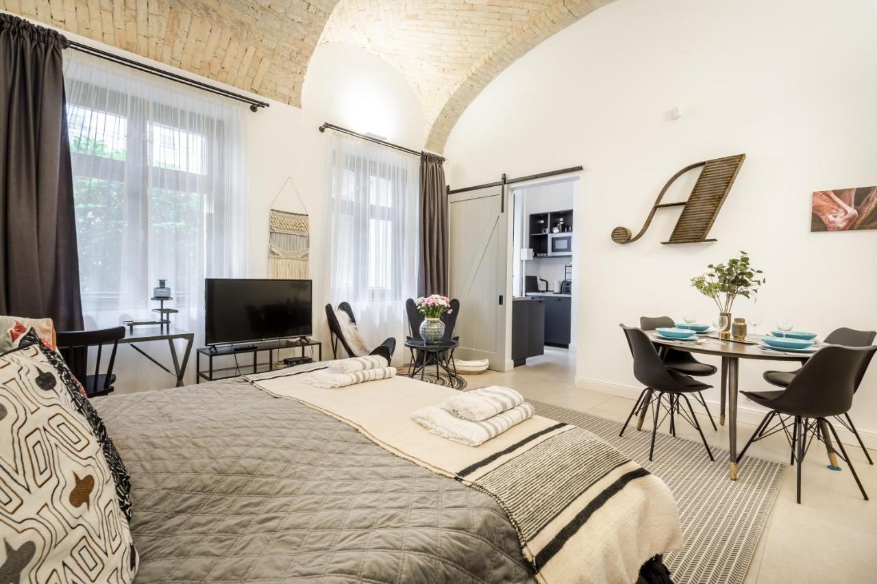 Urban Stable Luxury Apartment Budapest